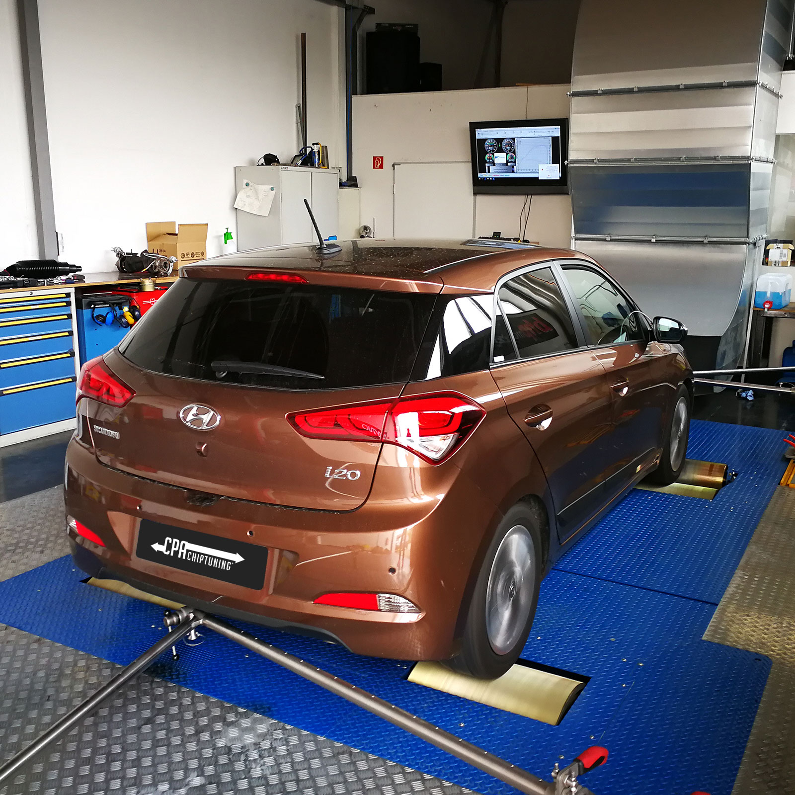 Hyundai i20が動力計でテストされました