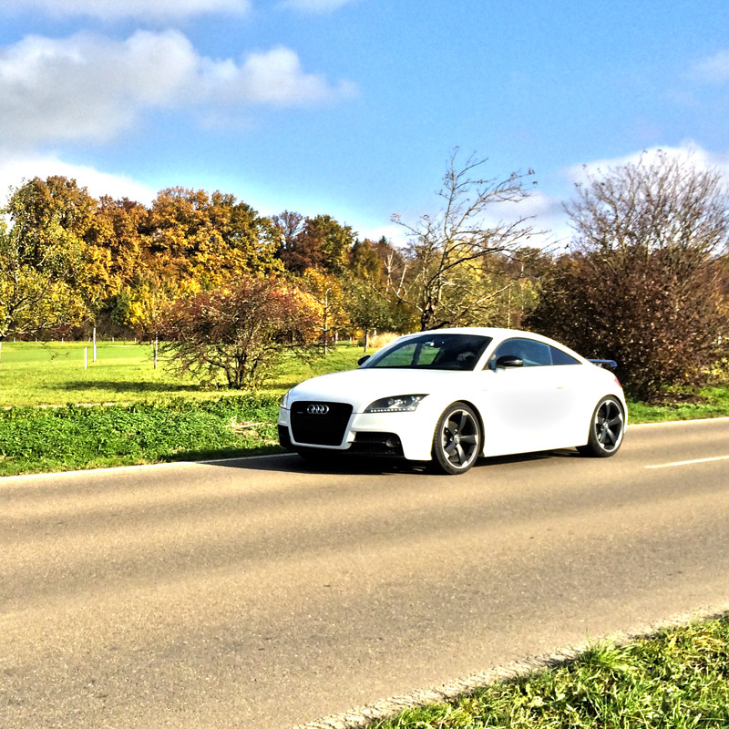 Audi TT 2,0 TDIに追加のパワーを提供しまた。 もっと読んでください。