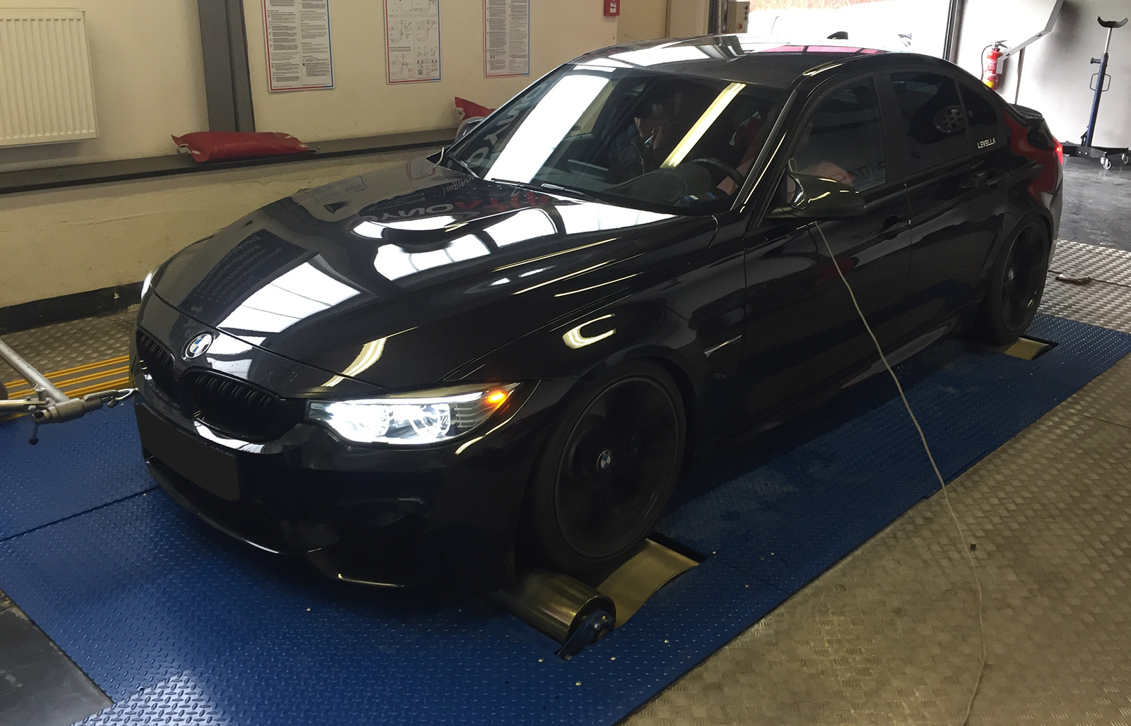  BMW M3にスポーテイネスがよみがえりました。
